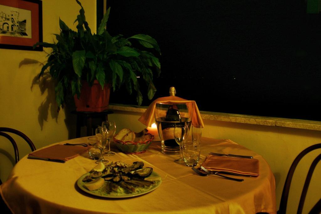 Albergo Delle Rose Pozzuoli Exterior foto