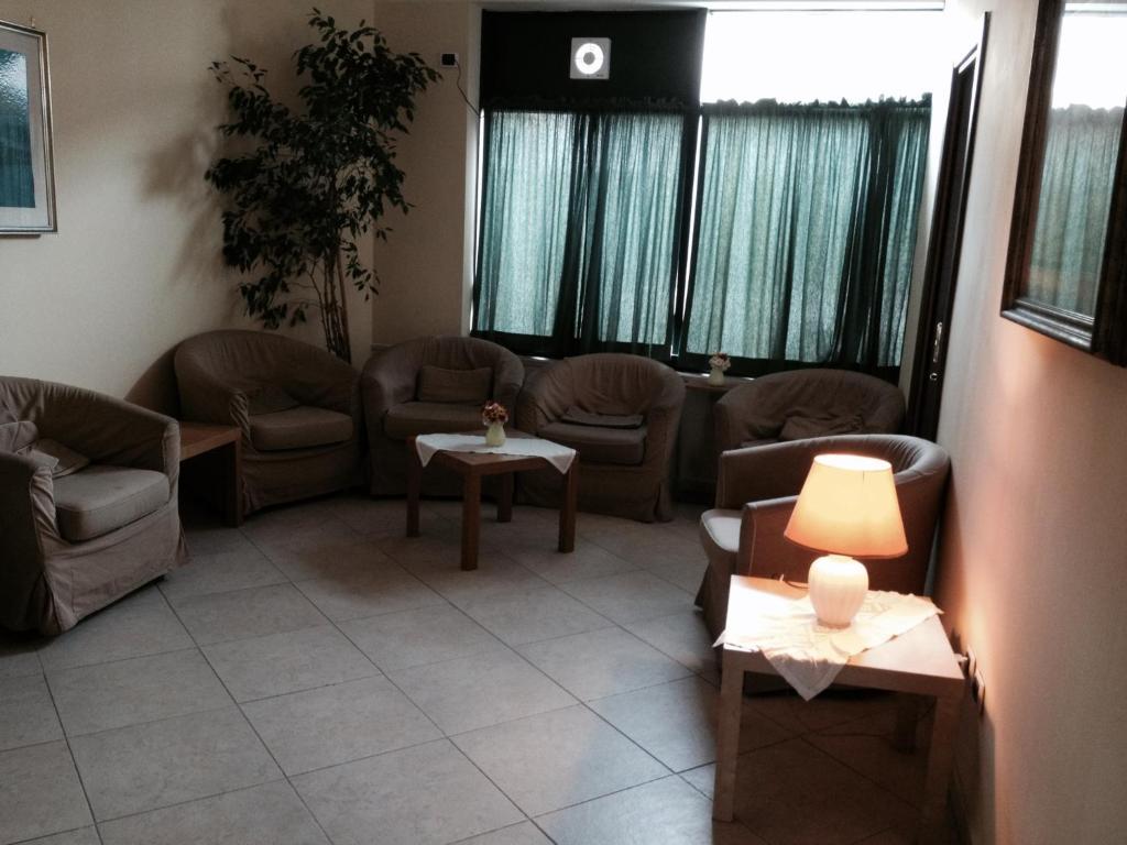 Albergo Delle Rose Pozzuoli Exterior foto